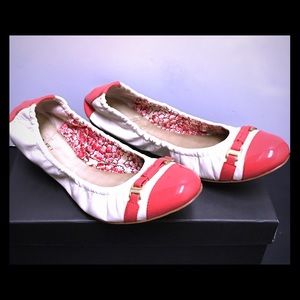 TAHARI ballet flats Sz 8